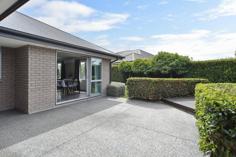 Photo of property in 8 Churchill Drive, Rangiora, 7400