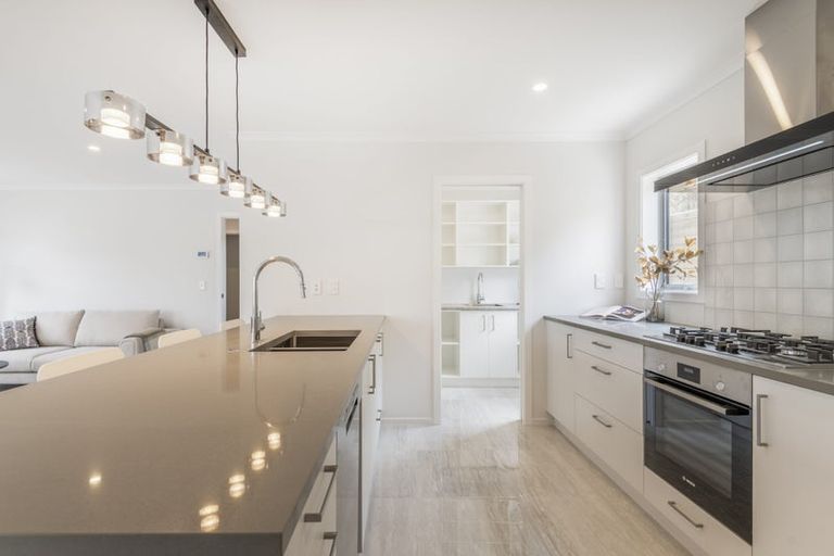 Photo of property in 27 Farnworth Terrace, Churton Park, Wellington, 6037