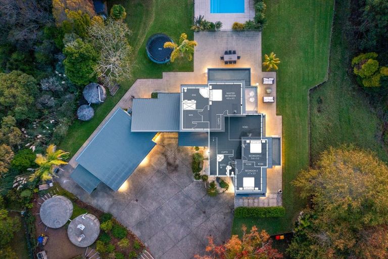 Photo of property in 19 Messenger Road, Stillwater, Silverdale, 0993