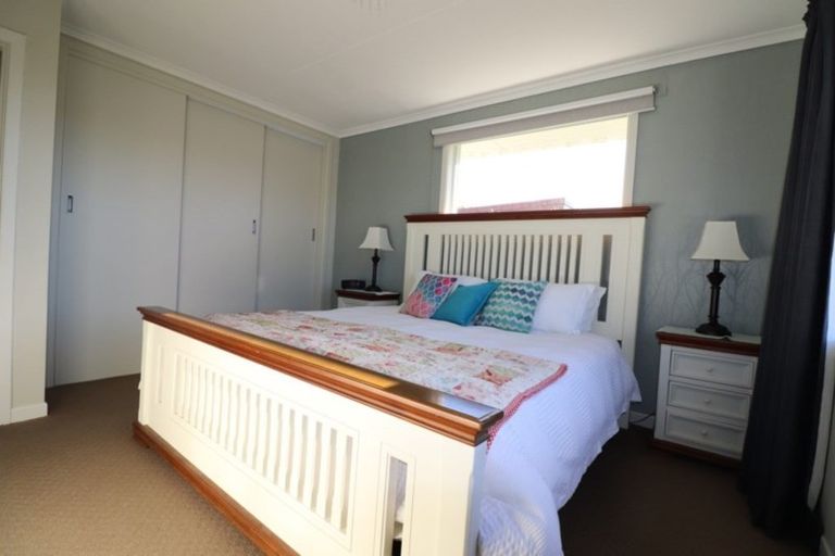 Photo of property in 33 Hull Street, Riversdale, 9776