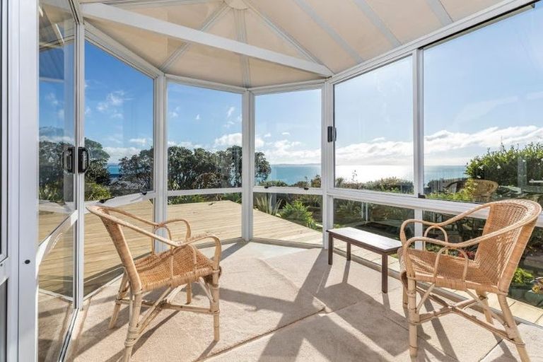 Photo of property in 1420 Whangaparaoa Road, Army Bay, Whangaparaoa, 0930