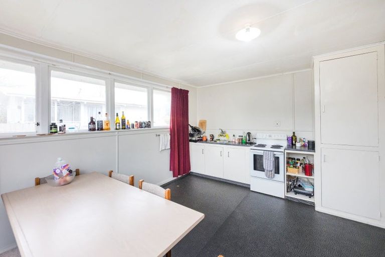 Photo of property in 73e Heretaunga Street, Palmerston North, 4414