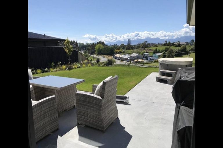 Photo of property in 11 Koi Crescent, Mapua, 7005