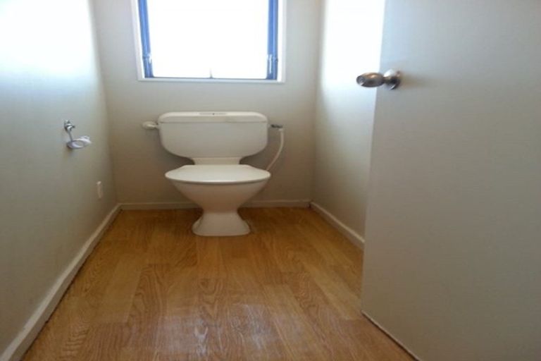 Photo of property in 96 Shifnal Drive, Randwick Park, Auckland, 2105