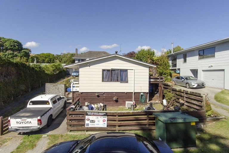 Photo of property in 60a Aorangi Road, Paraparaumu, 5032