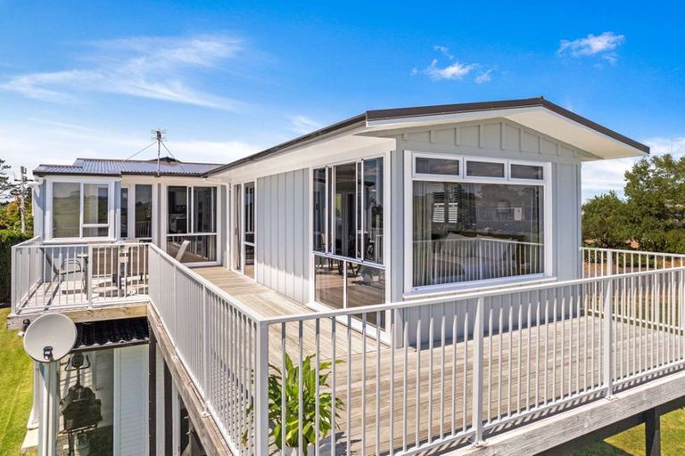 Photo of property in 499 Grahams Beach Road, Manukau Heads, Waiuku, 2684