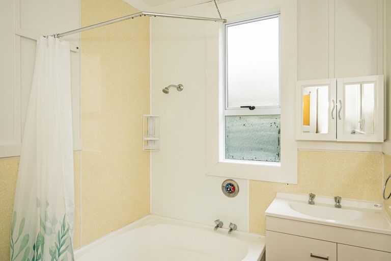 Photo of property in 32 Forth Street, Oamaru North, Oamaru, 9400