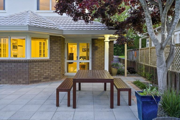 Photo of property in 8 Thornton Road, Cambridge, 3434