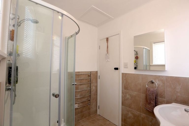 Photo of property in 6b Taylor Road, Papamoa Beach, Papamoa, 3118