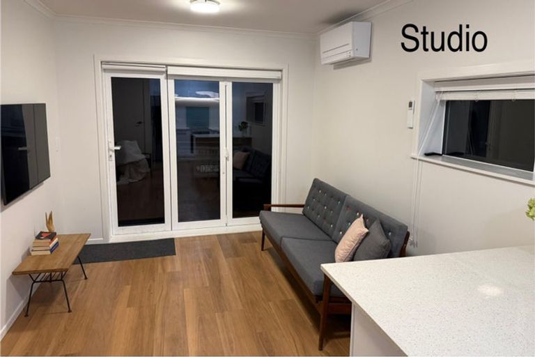 Photo of property in 11a Baroda Street, Khandallah, Wellington, 6035