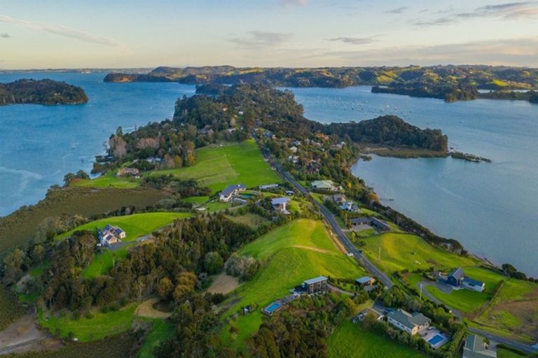 Photo of property in 220 Ridge Road, Mahurangi East, Warkworth, 0982