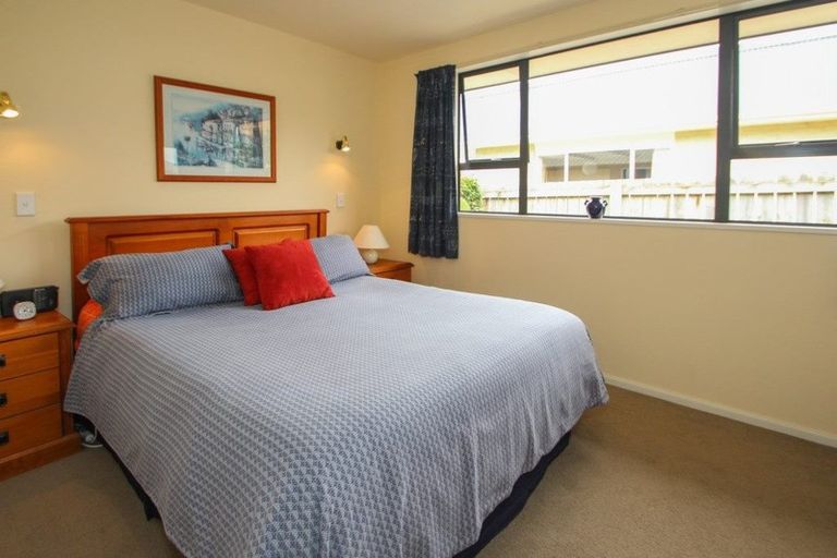 Photo of property in 6 Kenilworth Road, Oamaru North, Oamaru, 9400