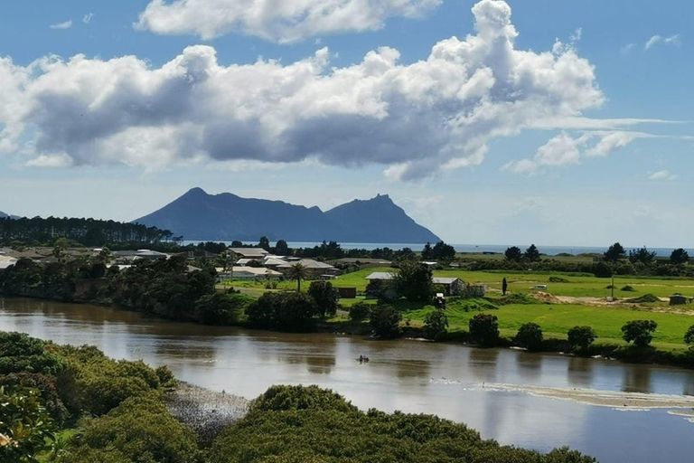 Photo of property in 127 Tamure Place, Ruakaka, 0116