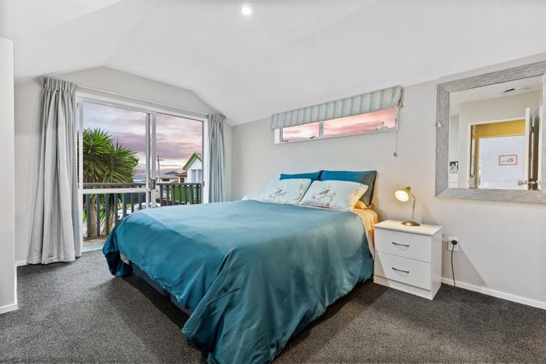 Photo of property in 2/41 Colwill Road, Massey, Auckland, 0614