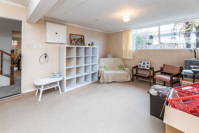 Photo of property in 28 Westmont Street, Ilam, Christchurch, 8041