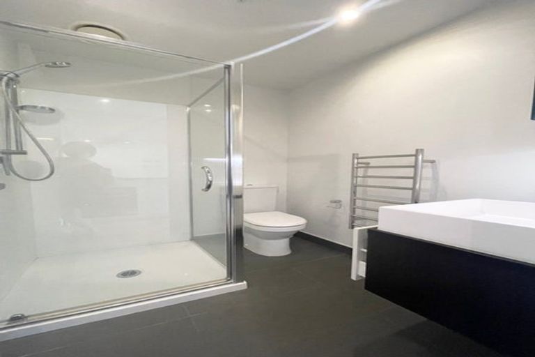 Photo of property in 365a Don Buck Road, Massey, Auckland, 0614