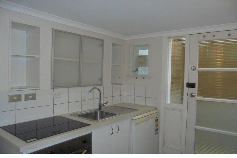 Photo of property in 4 Springfield Terrace, Kelburn, Wellington, 6012