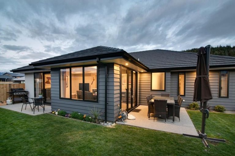 Photo of property in 26 Risinghurst Terrace, Lower Shotover, Queenstown, 9304