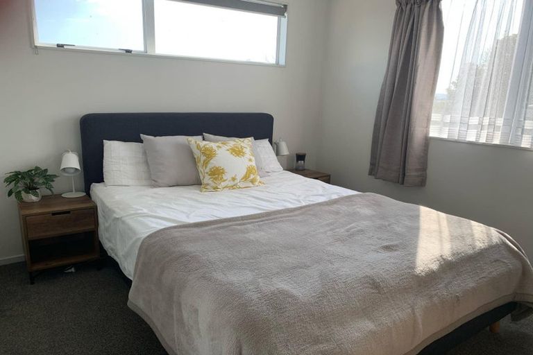 Photo of property in 1/45 Everglade Drive, Goodwood Heights, Auckland, 2105