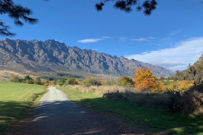 Photo of property in 16 Kawarau Place, Frankton, Queenstown, 9300