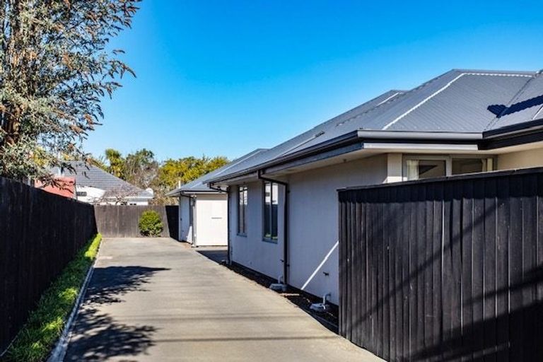 Photo of property in 3 Glenfield Crescent, Mairehau, Christchurch, 8052