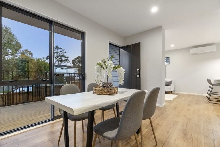 Photo of property in 51a Reynella Drive, Massey, Auckland, 0614