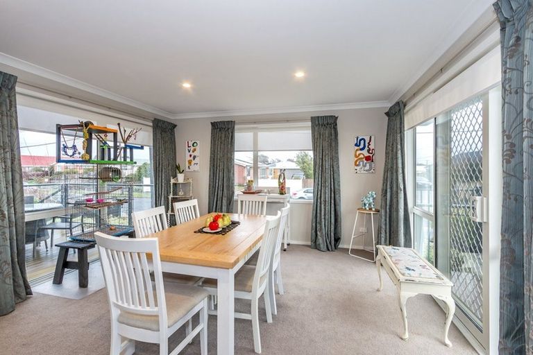Photo of property in 48 Sandown Crescent, Aranui, Christchurch, 8061