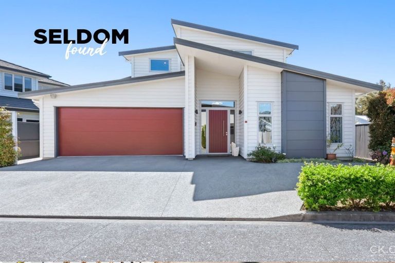 Photo of property in 8d Glen Iris Grove, Woburn, Lower Hutt, 5010