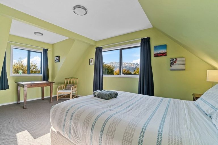 Photo of property in 4 Parry Crescent, Lake Hawea, Wanaka, 9382