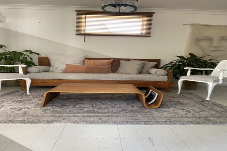 Photo of property in 55 Havelock Road, Havelock North, 4130