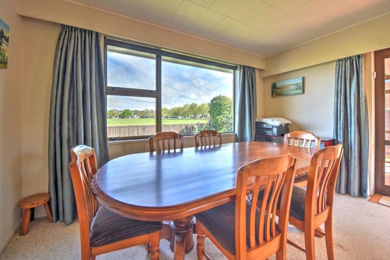 Photo of property in 5 Robertson Street, Gore, 9710