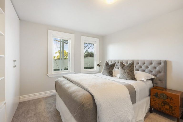 Photo of property in 73 Hinemoa Street, Birkenhead, Auckland, 0626