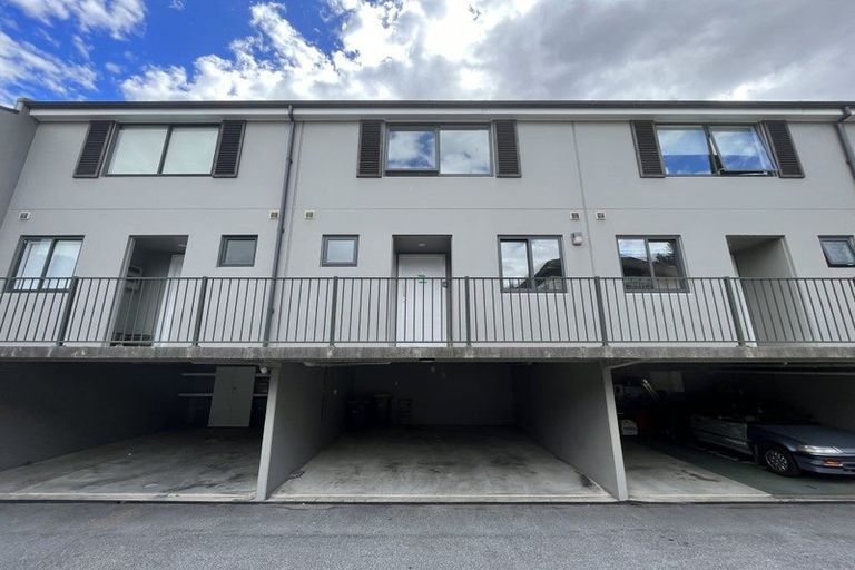 Photo of property in 6/1080 Frankton Road, Frankton, Queenstown, 9300