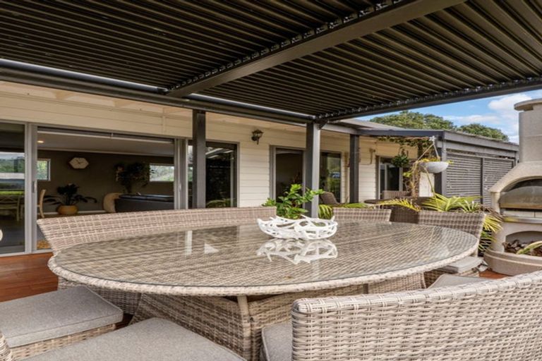 Photo of property in 10 Hillview Road, Waihi Beach, 3611