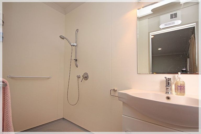 Photo of property in 5 Ferry Street, Foxton Beach, Foxton, 4815