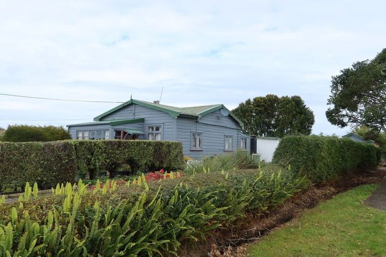 Photo of property in 16 Norton Street, Te Kopuru, 0391