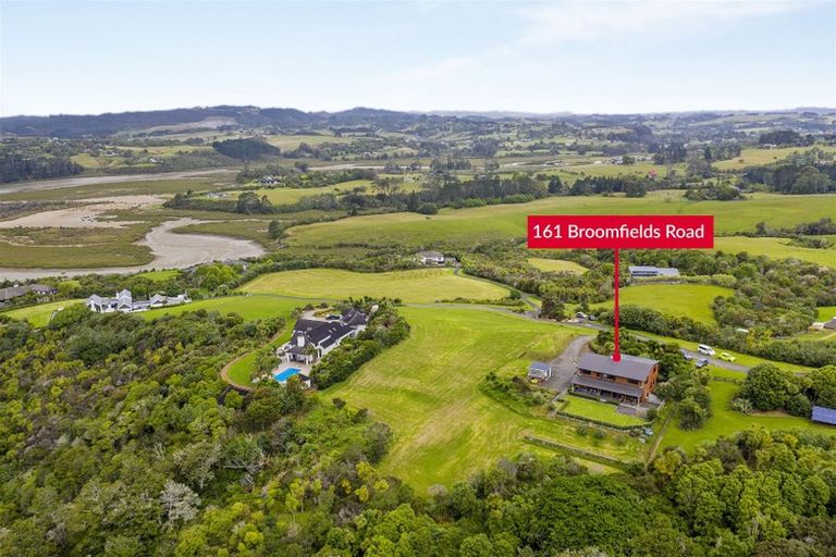 Photo of property in 161 Broomfields Road, Whitford, 2571