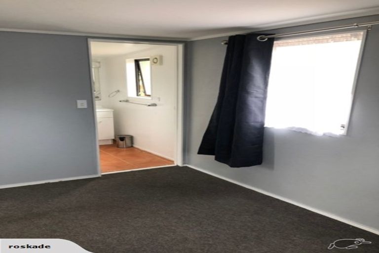 Photo of property in 120 Settlement Road, Papakura, 2110