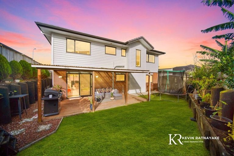 Photo of property in 5 Kereru Rise, Papakura, 2110