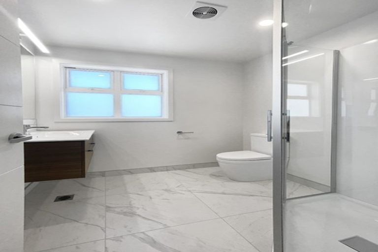 Photo of property in 36 Pateke Drive, Kenepuru, Porirua, 5022