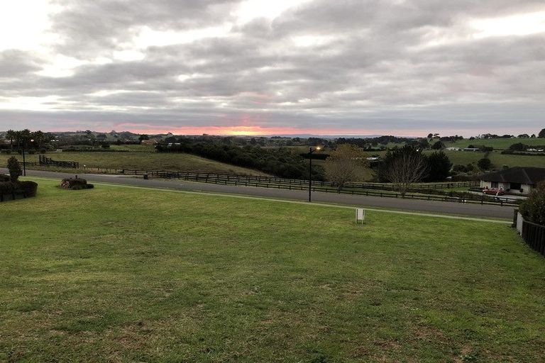 Photo of property in 12 Grace James Road, Pukekohe, 2120