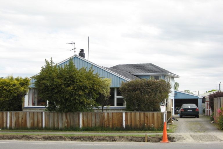 Photo of property in 11 Johns Road, Rangiora, 7400