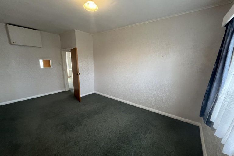 Photo of property in 27 Somerset Street, Brooklands, New Plymouth, 4310