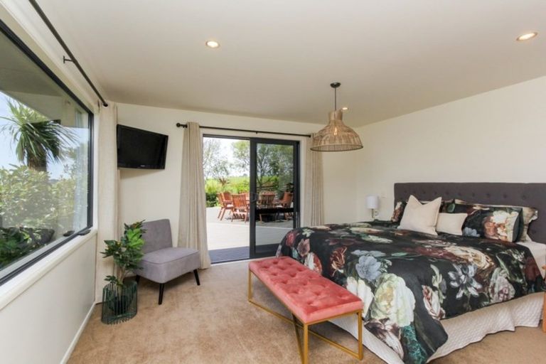 Photo of property in 790 Otaraoa Road, Tikorangi, Waitara, 4383