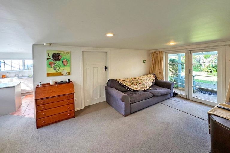 Photo of property in 18a Oriental Street, Welbourn, New Plymouth, 4312