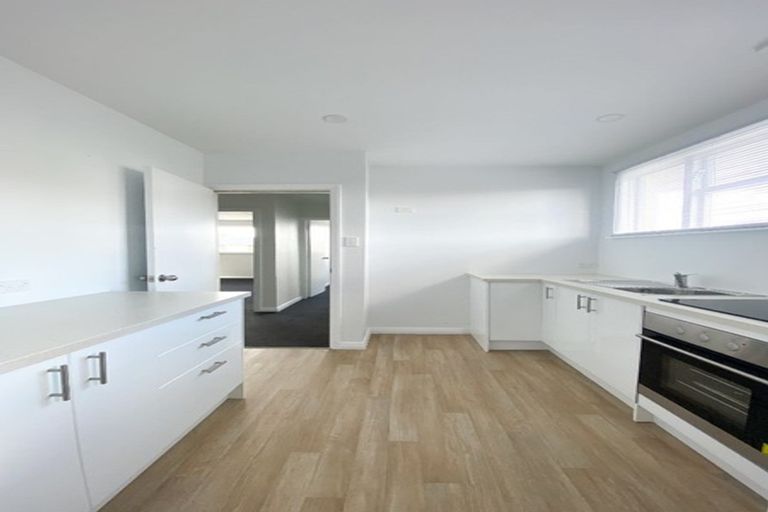 Photo of property in 1/61 Marshland Road, Shirley, Christchurch, 8061