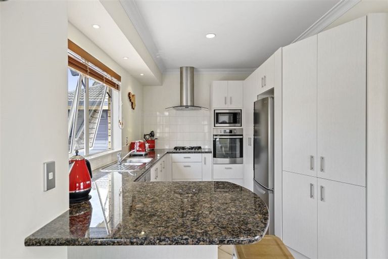 Photo of property in 9 Tuihana Drive, Papamoa Beach, Papamoa, 3118