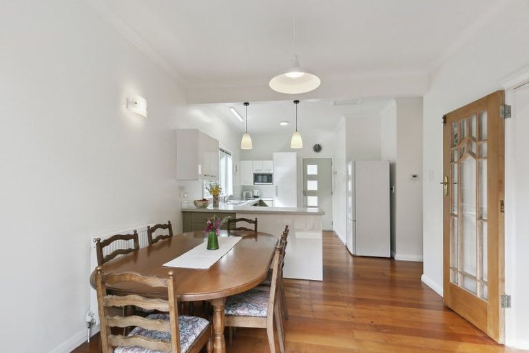 Photo of property in 64 Khandallah Road, Ngaio, Wellington, 6035