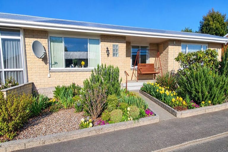 Photo of property in 17 Browns Avenue, Waimate, 7924