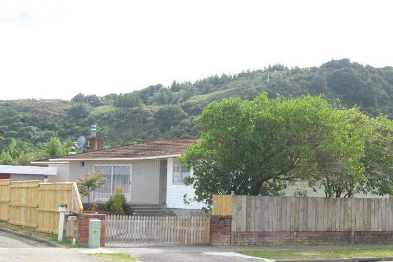 Photo of property in 49 Gemstone Drive, Birchville, Upper Hutt, 5018